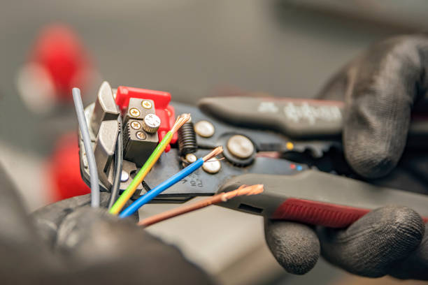 Best Electrical Contractors for Businesses  in Fayette, MS